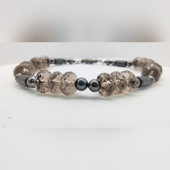 Fashion Beaded Bracelet - Picture 1 of 6